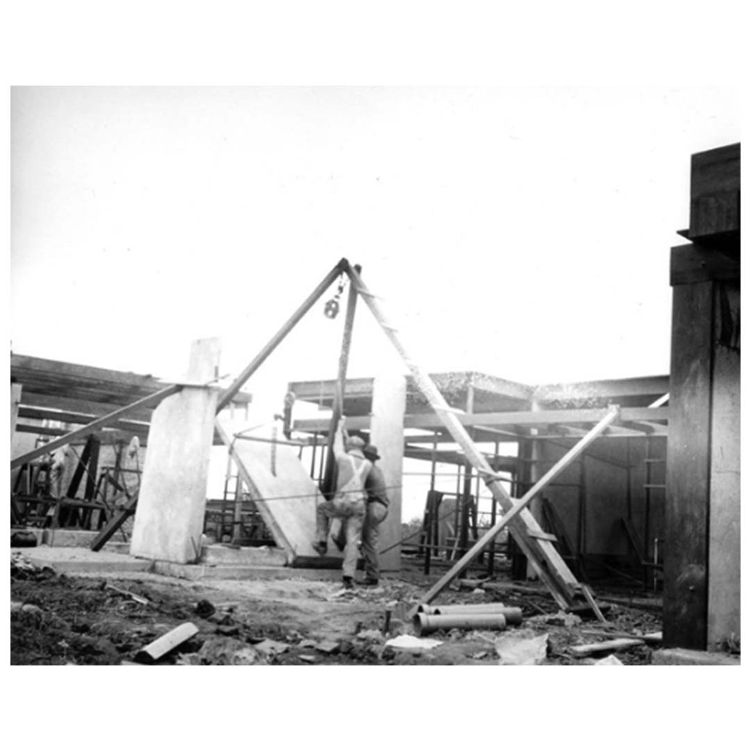 Black and white photograph of Schindler House construction